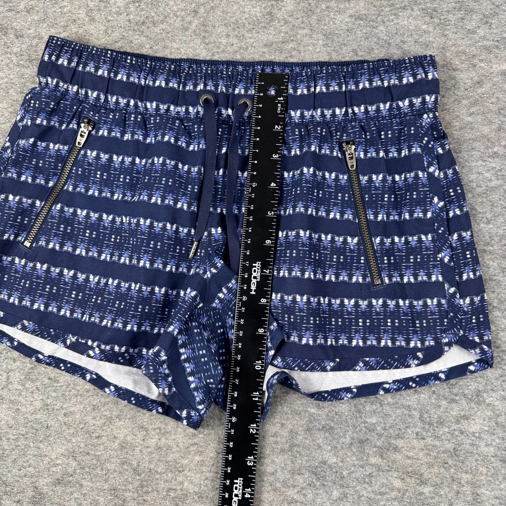 Athleta Ikat Stripe Sway Shorts 3" Zip Pockets 213026 Blue Womens XS - Picture 9 of 11